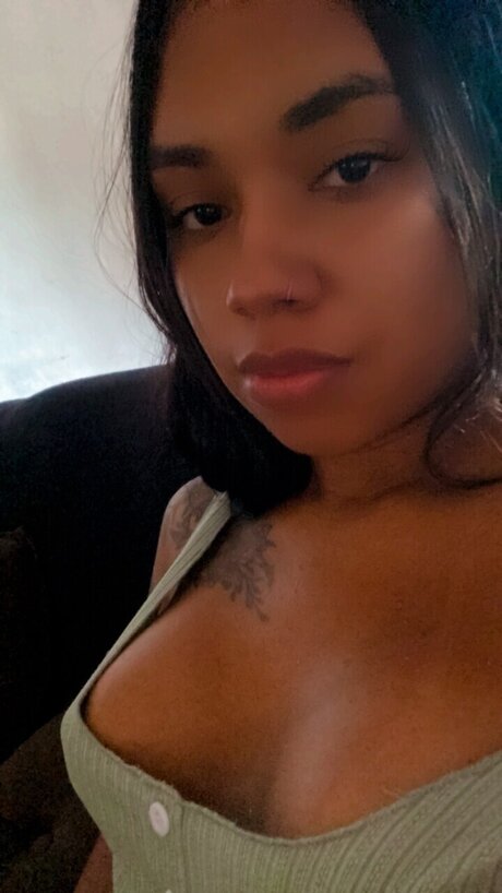 joicy_ sexy akt bild