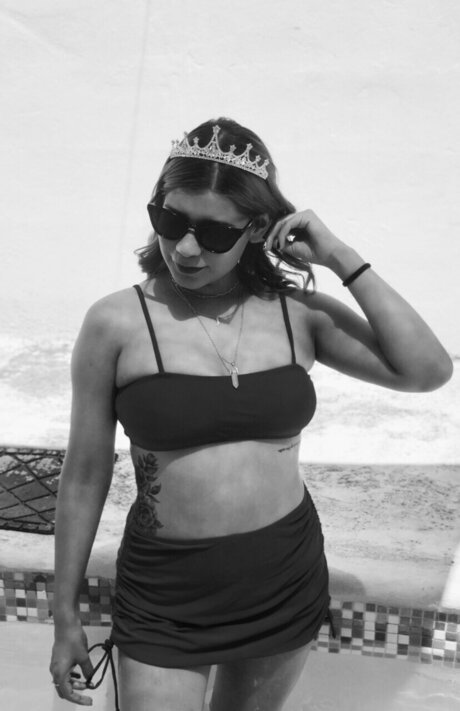 Elizabeth Morales nackte fotos