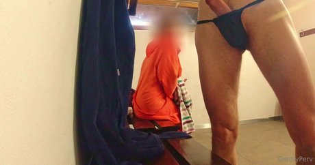 Gentlyperv model pornografische bild