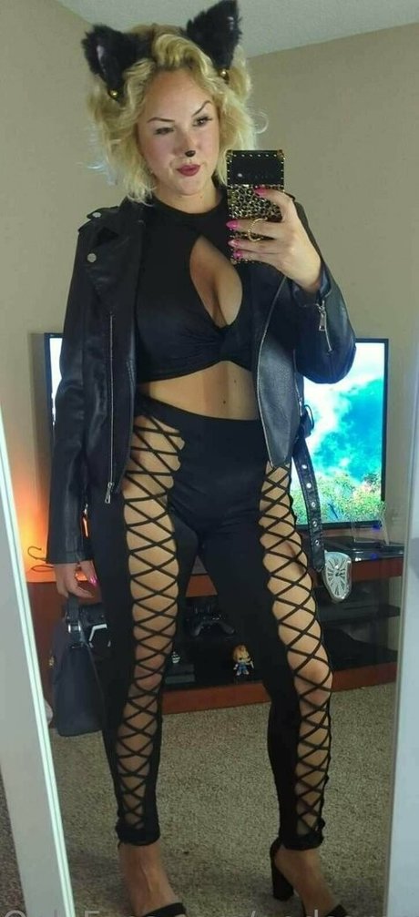 dünne ebenholz-onlyfans schöne akt galerien