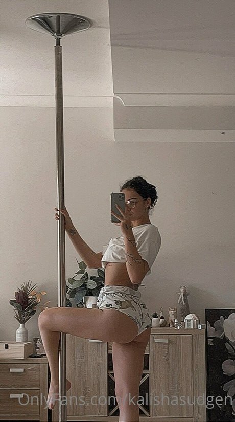 asiatischer dreier onlyfans hübsche freie bilder