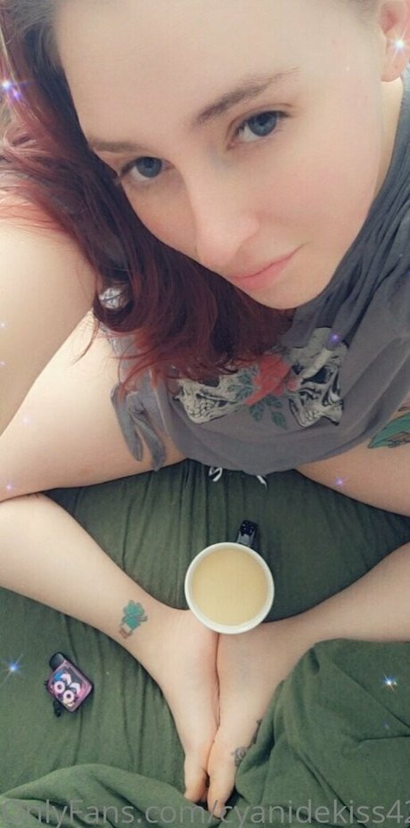 cyanidekiss420 nackt porno archiv