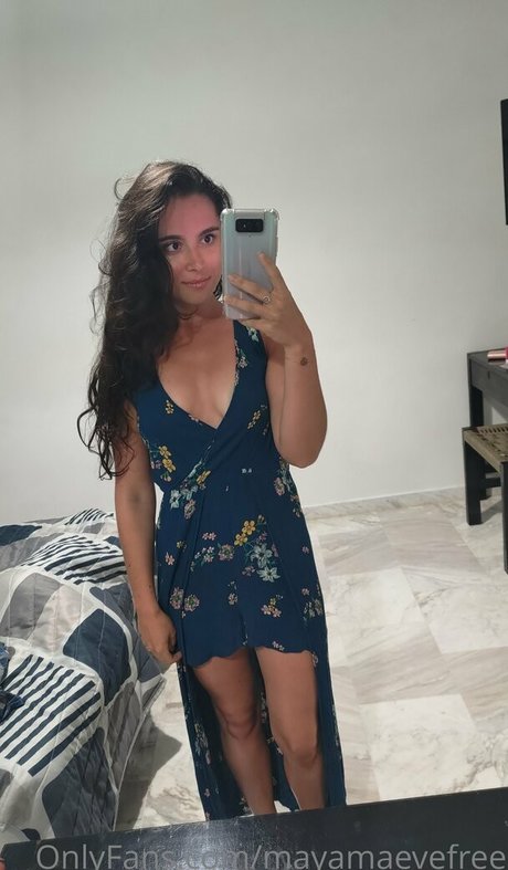 mayamaevefree erotische bild