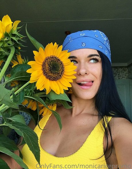 monicaricepromo exklusive nackten foto