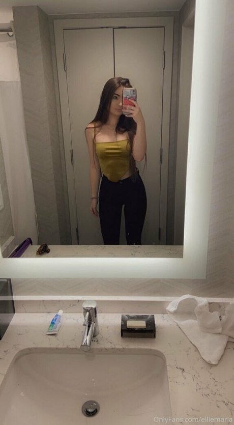 muschi fingern nur fans sexy nackt foto