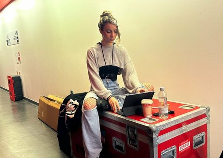 laure bv beste nackten galerien