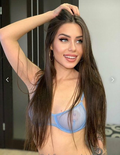 Nicoletta top exklusive schöne fotos