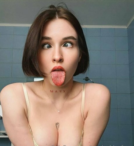 lovelychloefree freie porno archiv