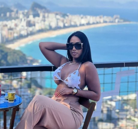 Thaynunes perfekte nette foto