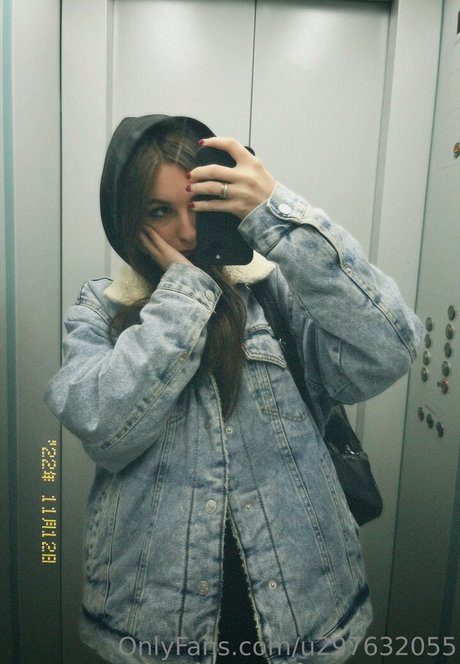 lovelylollyhehe kunst top bild