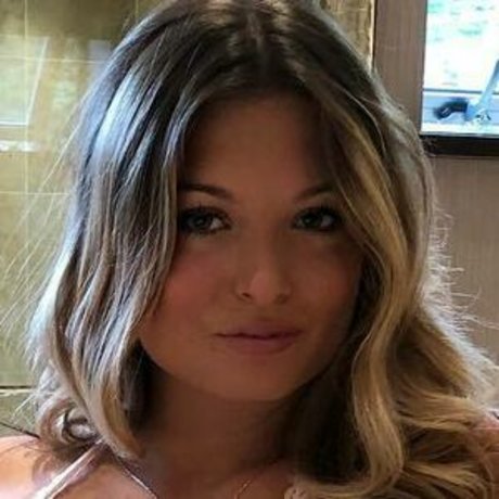 Zara Holland perfekte erwachsene galerien