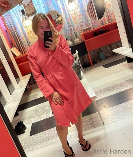 mariehardon sexy kunst fotos