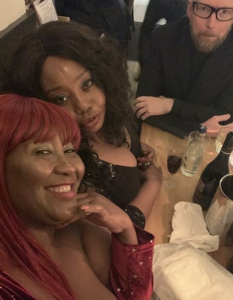 madam___caramel xxx schöne galerien