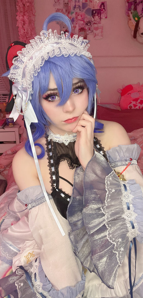 Meikasama model perfekte bild