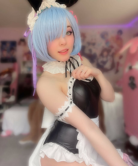 Meikasama hübsche nackte archiv