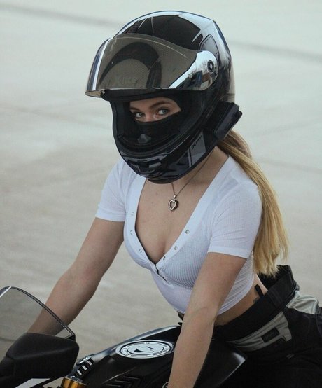 xh elen ax3 model nette foto