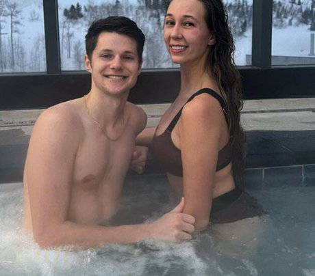 Kelsey Baile erwachsene erotische galerien