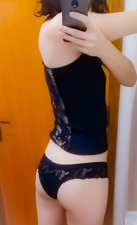 yumi trap erwachsene nackt archiv