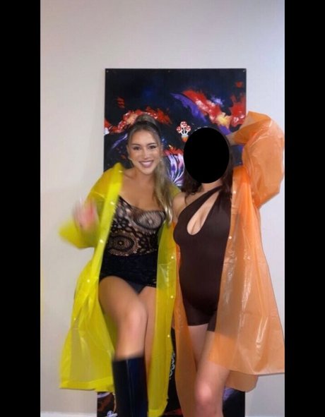 Jessienicolexxx nackt heiße bild