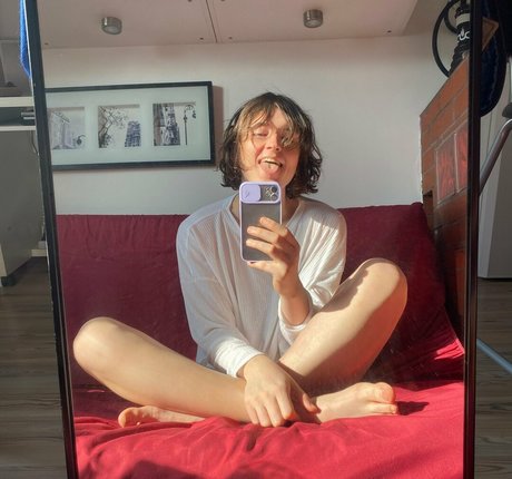 ashamok model xxx archiv