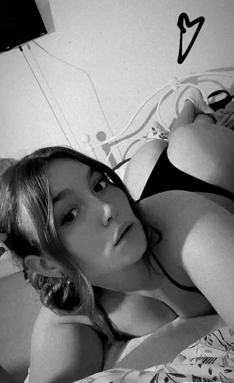 ChloMaw porno kunst galerie