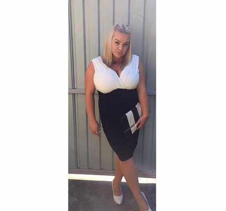 Skorka Kitti hd akt bilder