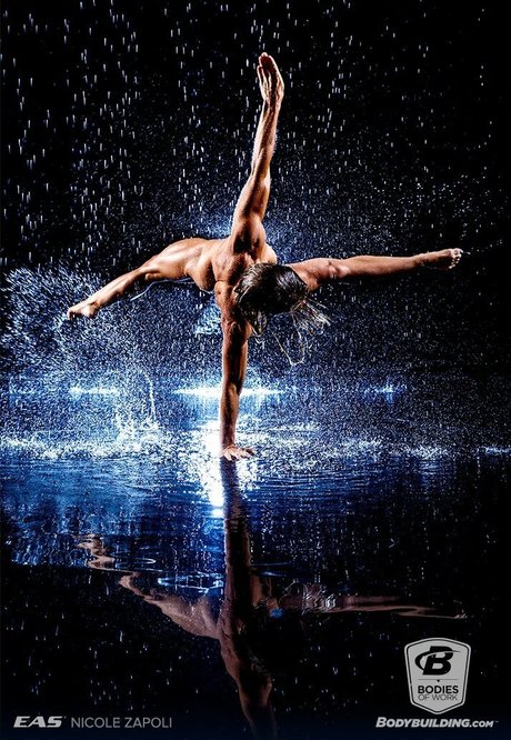 Bodybuilding com s BodiesWork erwachsene nackt foto