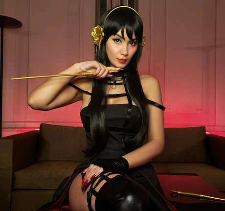 Koemiumi hübsche nacktheit galerien