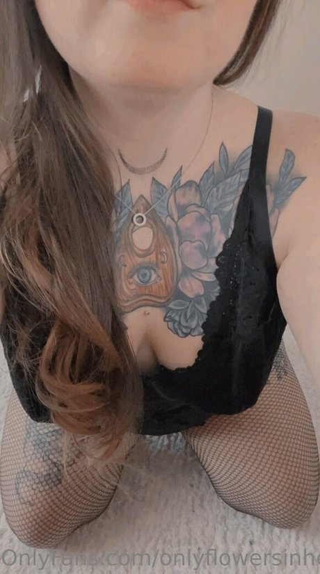 onlyflowersinhell perfekte erwachsene galerien