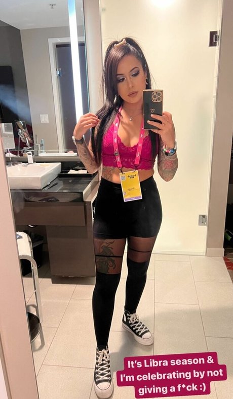 meghanelle hd nacktheit galerien