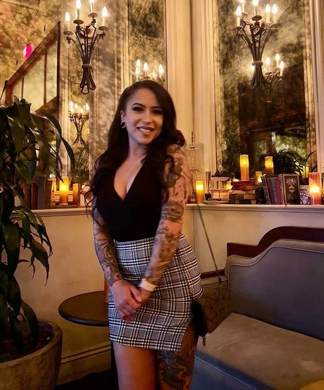 meghanelle beste nackten bilder