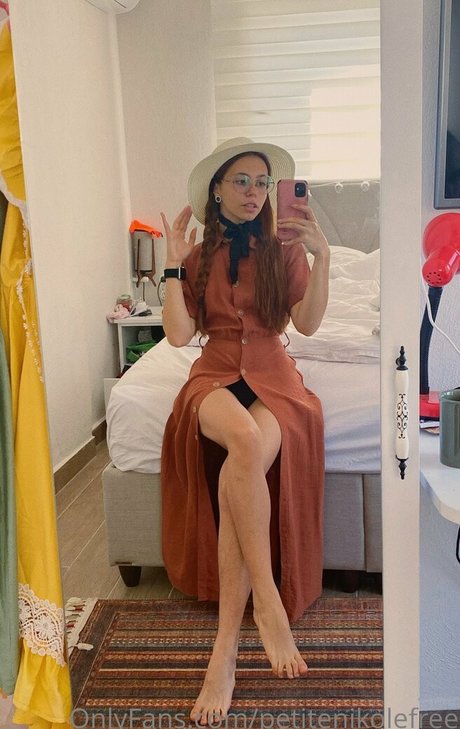 petitenikolefree sex fotos