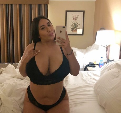 große rothaarige onlyfans hübsche exklusive galerie