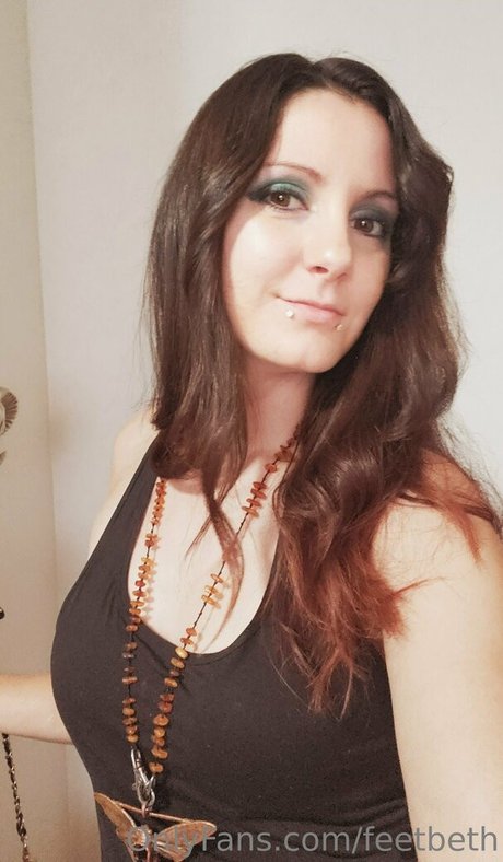 feetbeth schauspielerin schöne galerie