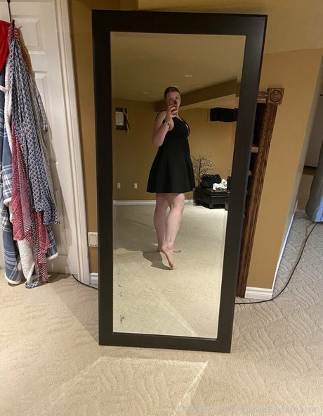 amazonjacq model xxx bild