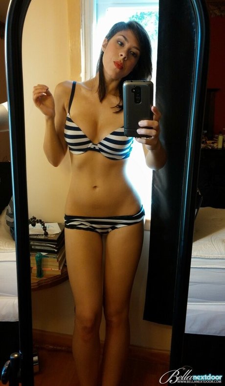 Nina1987 porno freie foto