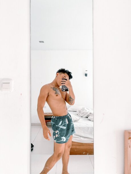 Adoyakuy exklusive pornographische fotos