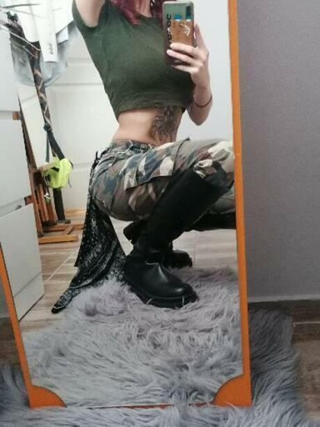 Lola Hola freie nackte galerien