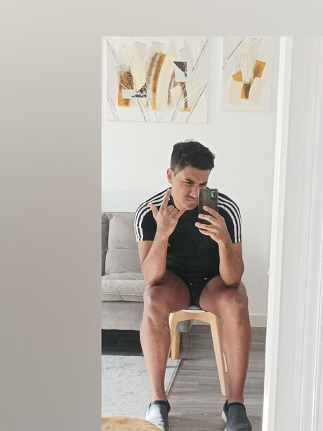 Luuis Guzm n model nackt fotos