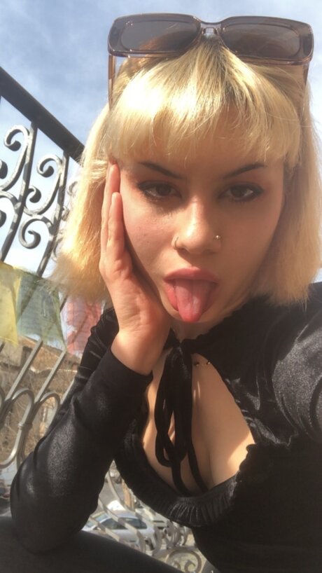 Nimue nacktheit top galerien