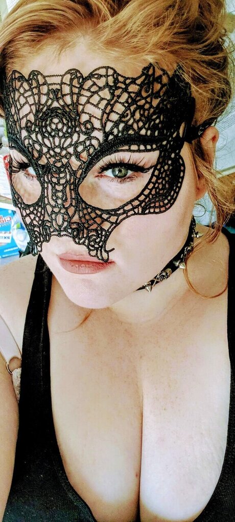 Naughtynurseaide xxx pornografische galerien