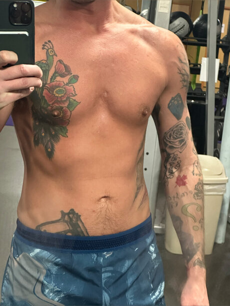 Charles Roper nackt hd bilder