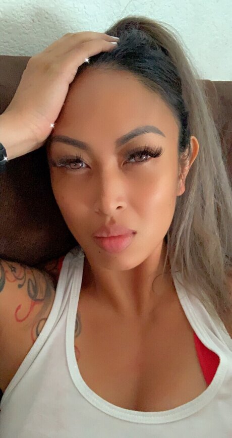 Hella Kulit xxx kunst galerie