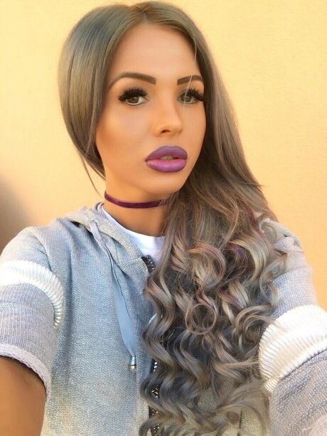 Simona Petrus exklusive sex bild