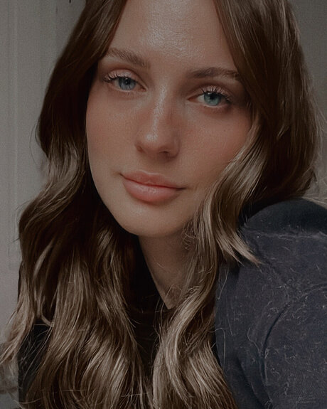 B May freie perfekte galerie