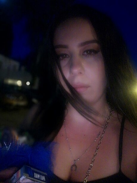 Ionela28 top nacktheit galerie