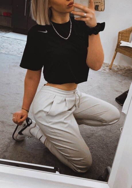 Stella Sophie hd pornografische foto