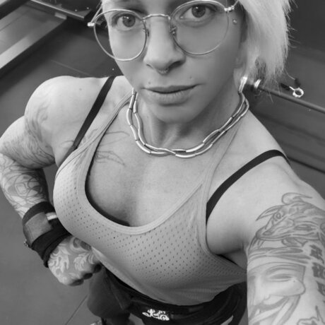 Sonia So exklusive kunst archiv