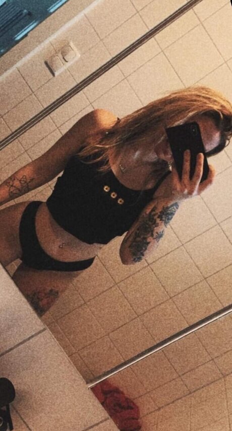 Jana_ nackt exklusive bild