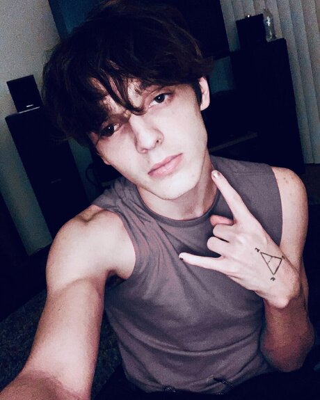 Orphy222 nackt hd bild